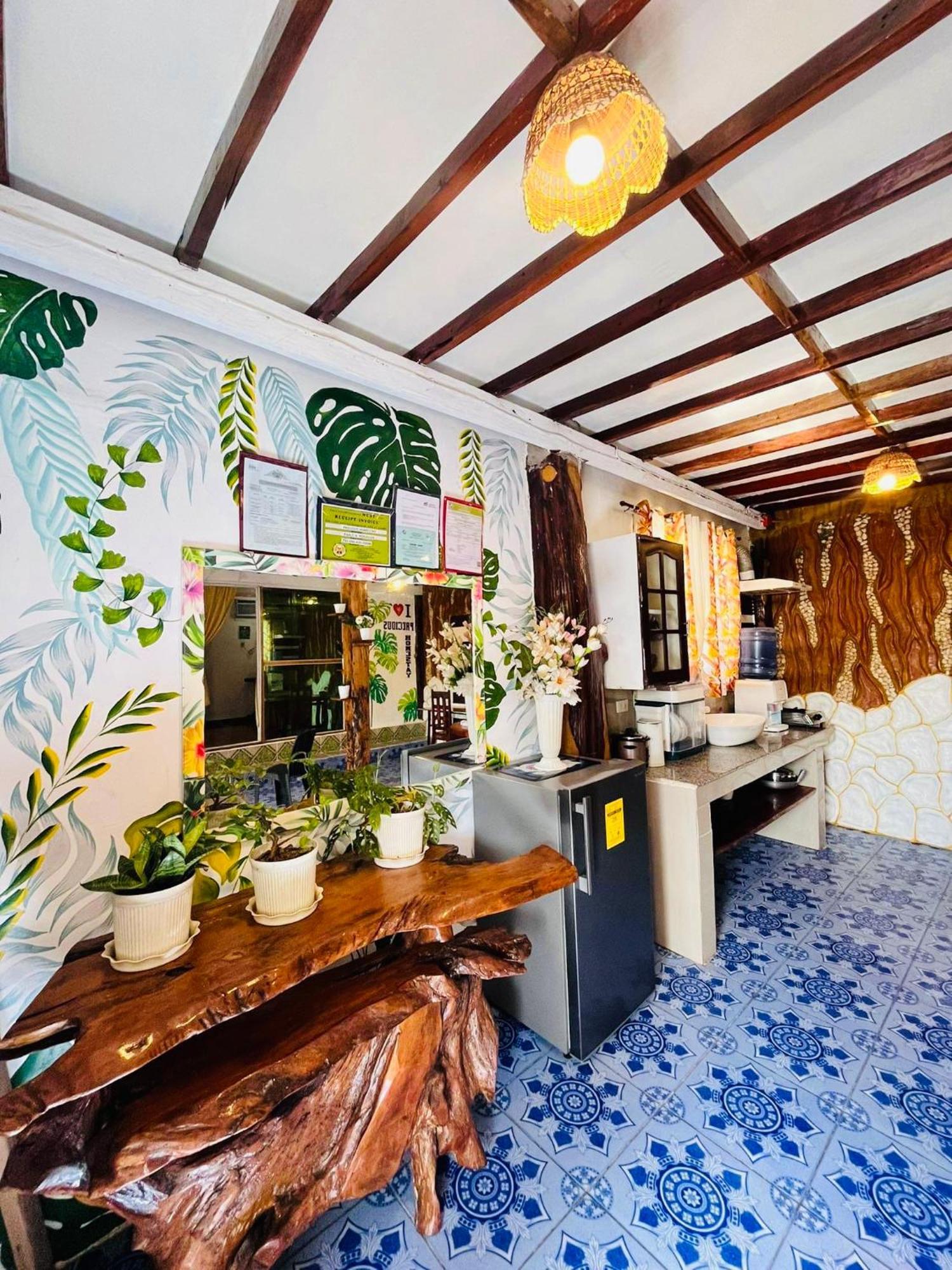 Precious Homestay-Family Room Burgos  Εξωτερικό φωτογραφία